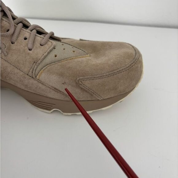 Nike Hurache Men's 10.5 Suede Mesh Taupe & Gold Festival Streetwear Athleisure - Picture 5 of 12